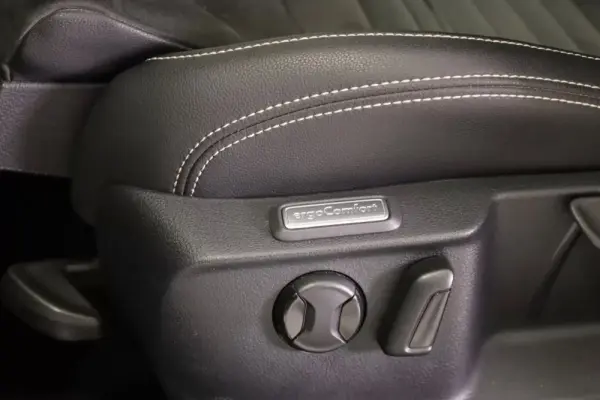 Volkswagen Passat Variant 1.4 TSI GTE Plug-in 25