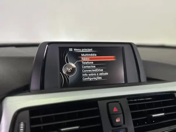 BMW 418 d Line Sport Auto 26