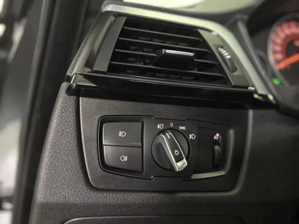 BMW 418 d Line Sport Auto 44