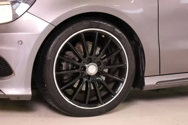 Mercedes-Benz A 200 CDI BE AMG Line 14