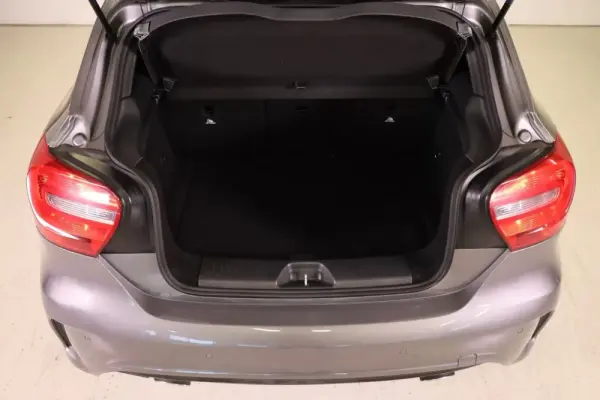 Mercedes-Benz A 200 CDI BE AMG Line 19