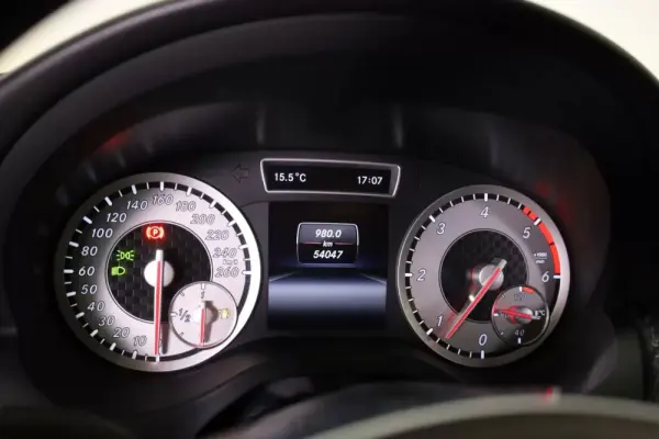 Mercedes-Benz A 200 CDI BE AMG Line 21