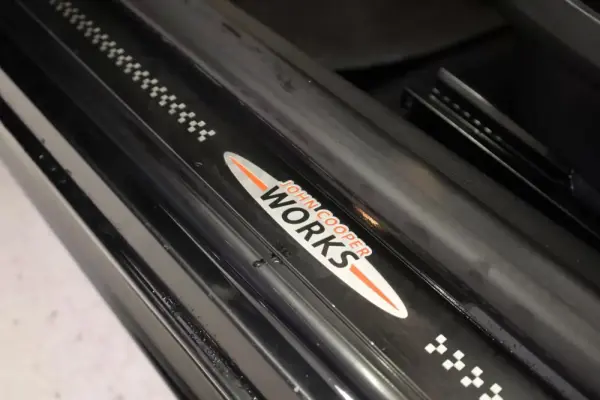 MINI Cabrio John Cooper Works Auto 19