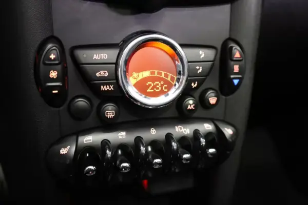 MINI Cabrio John Cooper Works Auto 35