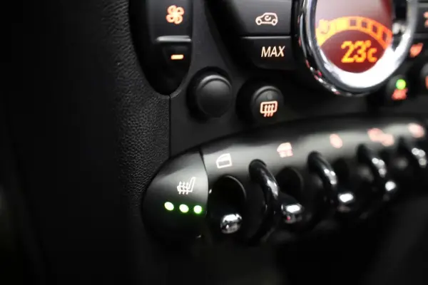 MINI Cabrio John Cooper Works Auto 36