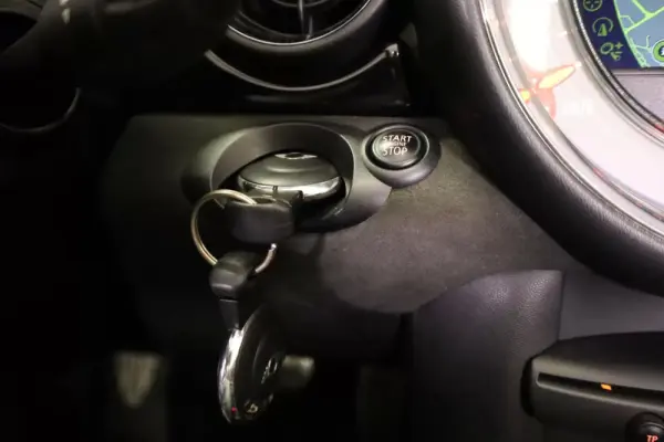 MINI Cabrio John Cooper Works Auto 49