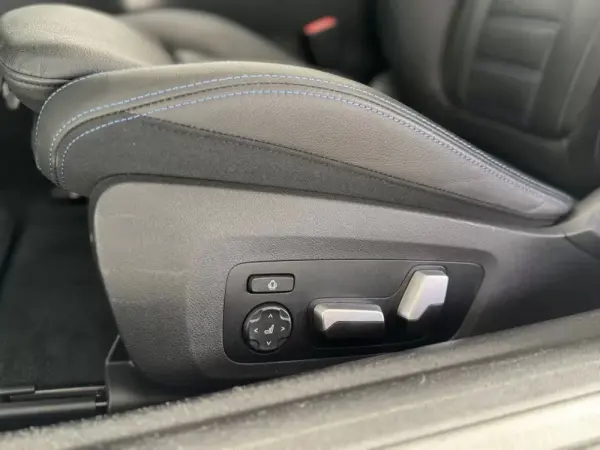 BMW 420 d Pack Desportivo M Auto 27