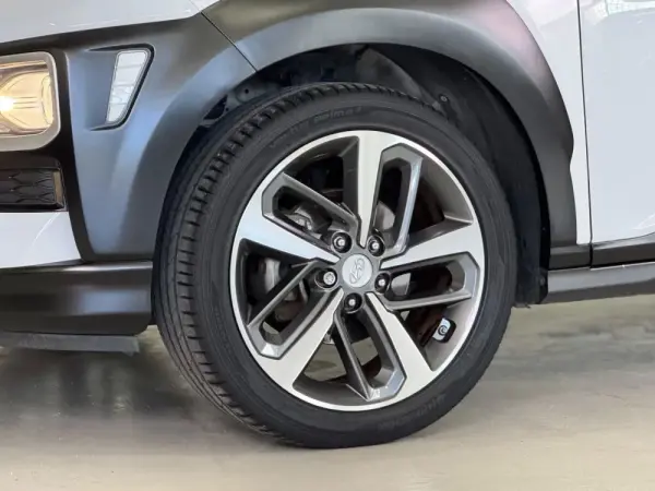 Hyundai Kauai 1.0 T-GDi Premium Pele/Tec.Vermelho 14