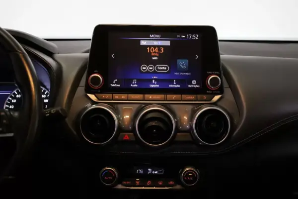 Nissan Juke 1.0 DIG-T Enigma DCT 27