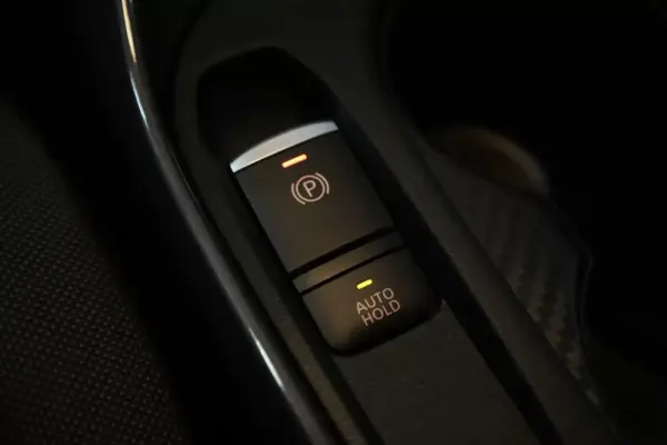 Nissan Juke 1.0 DIG-T Enigma DCT 35