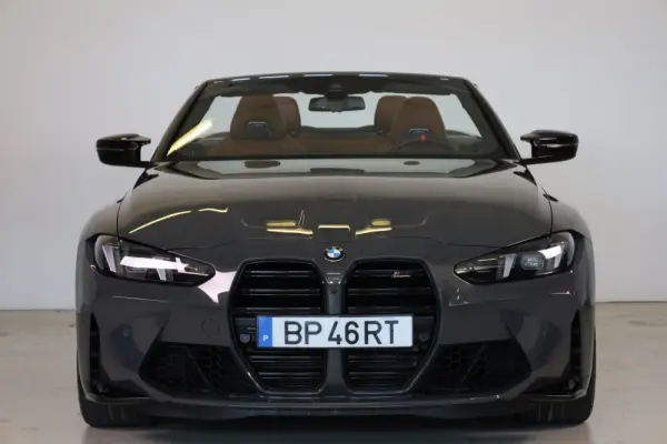 BMW M4 Competition xDrive 2