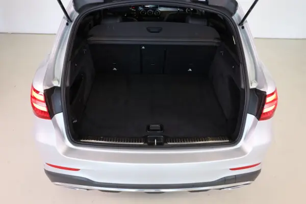 Mercedes-Benz GLC 250 d AMG Line 4-Matic 21