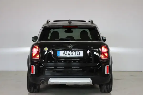 MINI Countryman Cooper SE ALL4 Auto 19