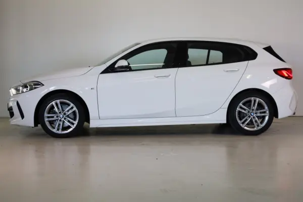 BMW 116 d Pack Desportivo M 4