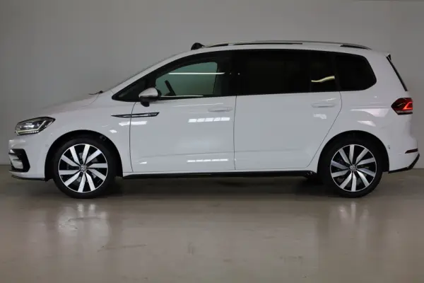 Volkswagen Touran 1.6 TDI R-Line DSG 13