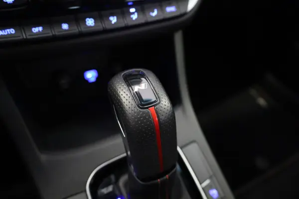 Hyundai i30 Fastback 1.0 T-GDi N-Line DCT 38