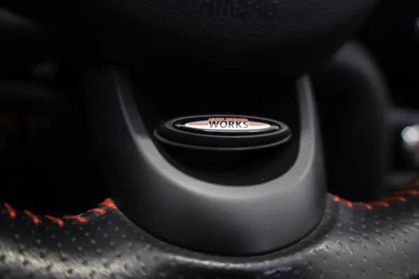 MINI Cabrio One Sport Edition 24