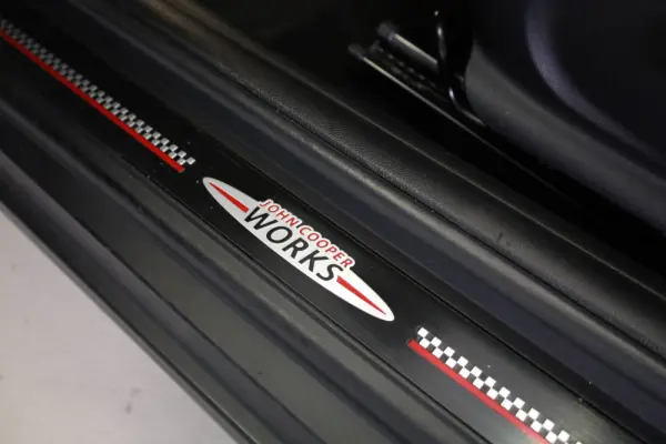 MINI Cabrio One Sport Edition 17