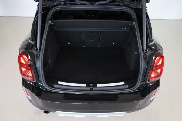 MINI Countryman Cooper SE ALL4 Auto 22