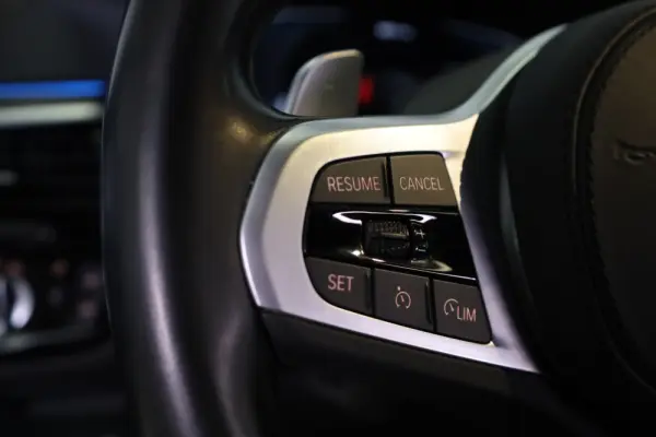 BMW 530 e Pack Desportivo M 43