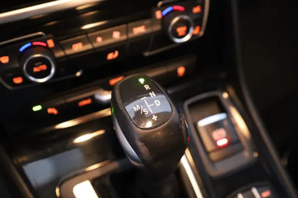 BMW 225xe Active Tourer Advantage 28