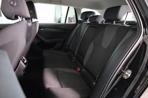 Skoda Octavia Break 2.0 TDI Scout DSG 4x4 23