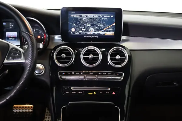 Mercedes-Benz GLC 250 d AMG Line 4-Matic 27