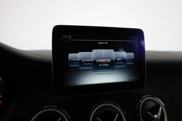 Mercedes-Benz GLA 180 Edition 1 34