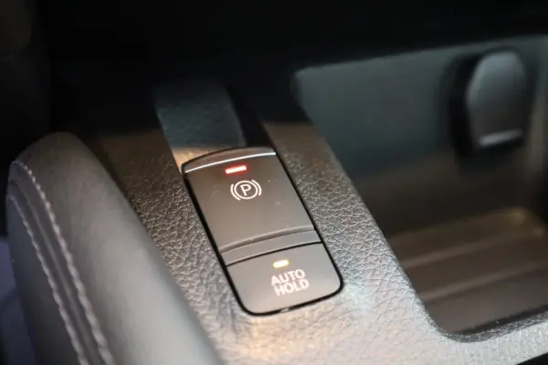 Nissan Qashqai 1.3 DIG-T N-Connecta LED+TT+SKY 41