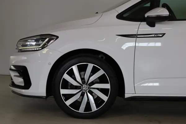Volkswagen Touran 1.6 TDI R-Line DSG 14