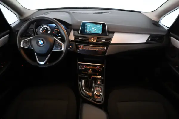 BMW 225xe Active Tourer Advantage 5