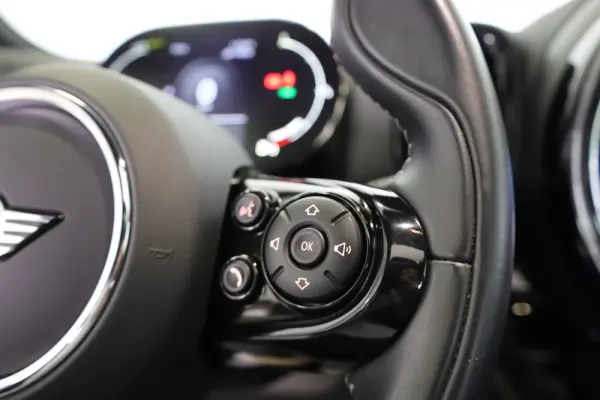 MINI Countryman Cooper SE ALL4 Auto 47