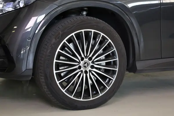 Mercedes-Benz GLC 300 d 4Matic 11
