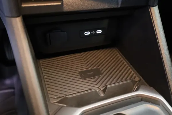 Dacia Duster 1.6 Hybrid Journey 38