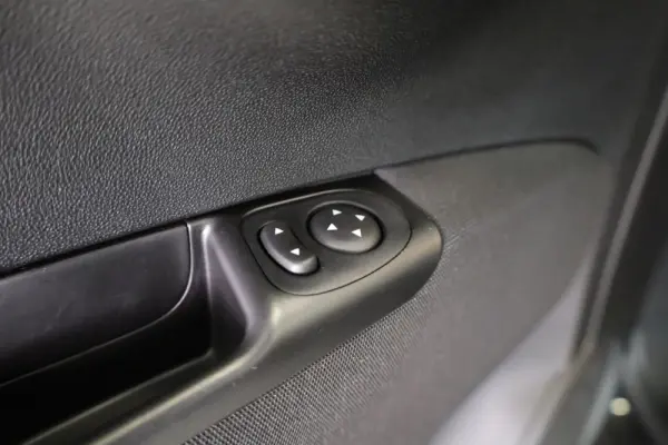 Abarth 595C 1.4 T-Jet 595 26