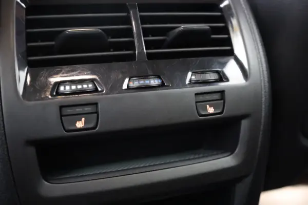 BMW X5 50 e xDrive Pack M Desportivo Pro 31