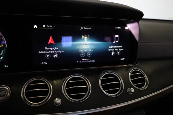 Mercedes-Benz E 300 e AMG Line 41
