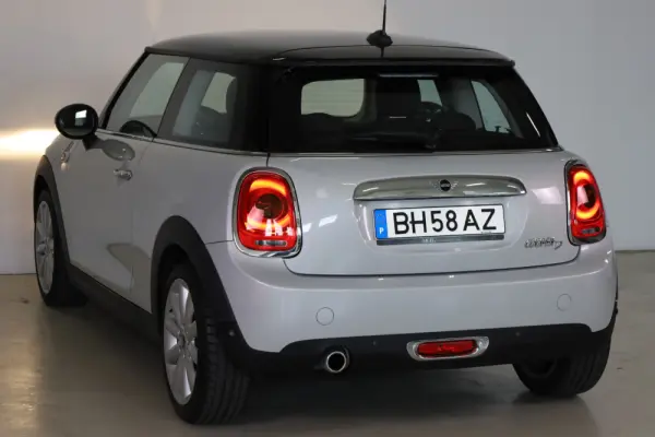 MINI 3 Portas Cooper D 12