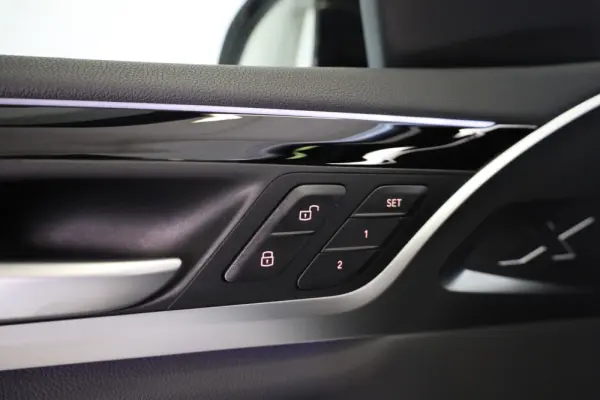BMW iX3 Inspiring 46