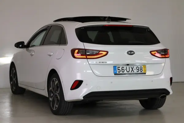 Kia Ceed 1.4 T-GDI TX+SRF 7DCT 4