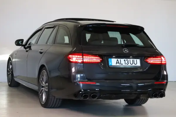Mercedes-Benz E 53 AMG 4Matic+ 16