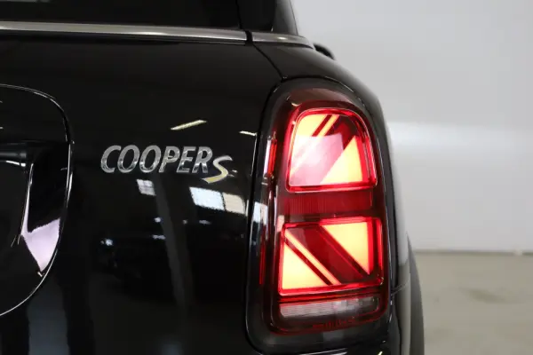 MINI Countryman Cooper SE ALL4 Auto 25