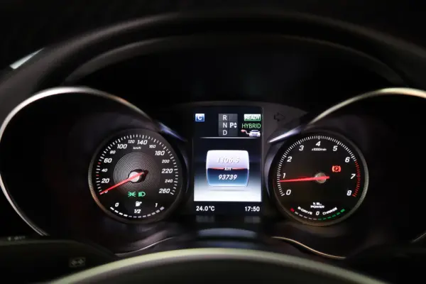 Mercedes-Benz C 350 e 19