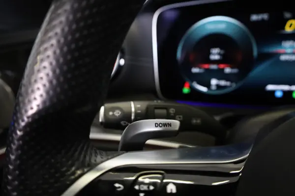 Mercedes-Benz E 53 AMG 4Matic+ 57