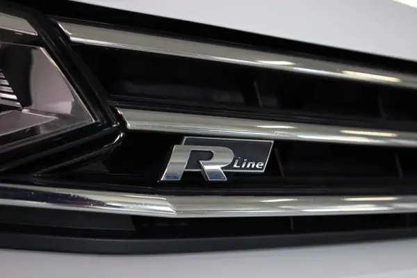 Volkswagen Touran 1.6 TDI R-Line DSG 9
