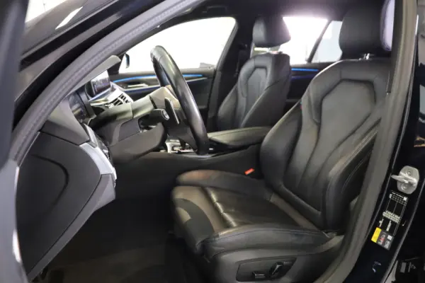 BMW 530 e Pack Desportivo M 27