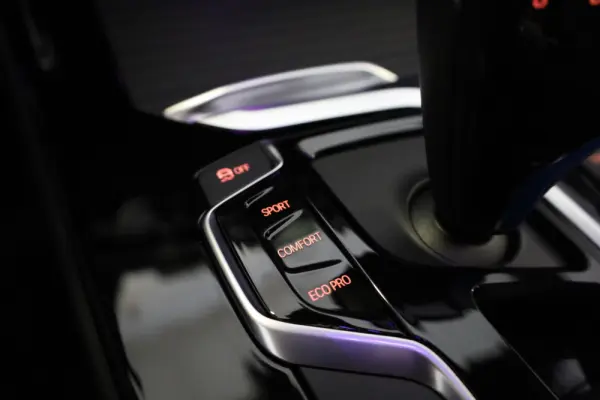 BMW iX3 Inspiring 37
