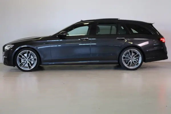 Mercedes-Benz E 53 AMG 4Matic+ 4
