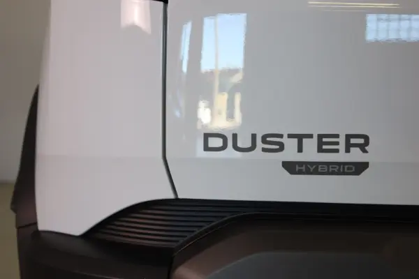 Dacia Duster 1.6 Hybrid Journey 18