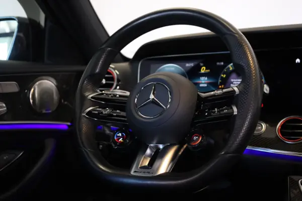 Mercedes-Benz E 53 AMG 4Matic+ 6